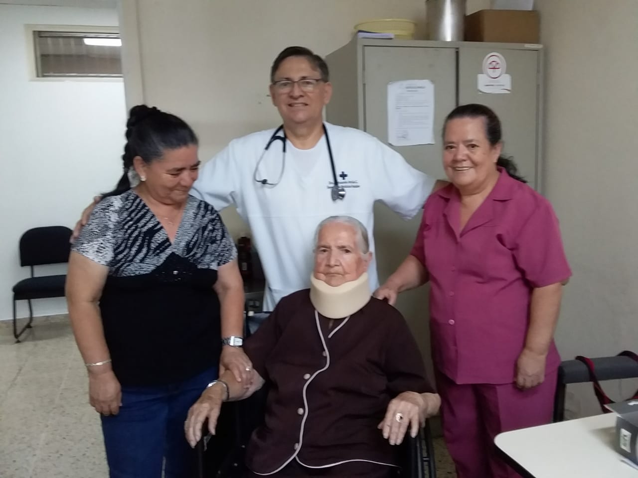 Atención con otros profesionales de los Mayores y Enfermos